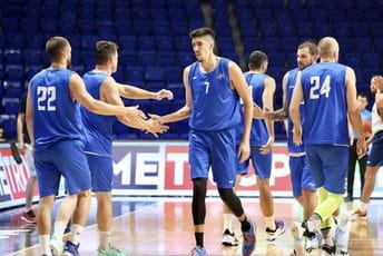 Pogledajte poruke košarkaša Budućnosti i Džikića upućene Danilu Nikoliću (VIDEO) Pogledajte poruke košarkaša Budućnosti i Džikića upućene Danilu Nikoliću (VIDEO)