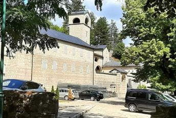 Nezakonita odluka: Vlada nije imala osnov za prepis svojine nad manastirom Nezakonita odluka: Vlada nije imala osnov za prepis svojine nad manastirom