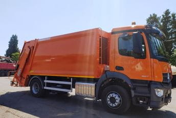 Čistoća nastavlja da ulaže u modernizaciju opreme: Nabavljeno još jedano vozilo za odvoz otpada Čistoća nastavlja da ulaže u modernizaciju opreme: Nabavljeno još jedano vozilo za odvoz otpada