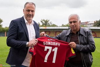 "Grof" Božović se vratio u Rusiju "Grof" Božović se vratio u Rusiju