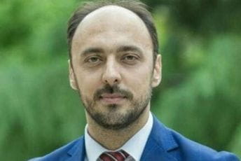 Rakočević: Vlast da se urazumi, bezbjednost građana važnija od politike i crkve Rakočević: Vlast da se urazumi, bezbjednost građana važnija od politike i crkve