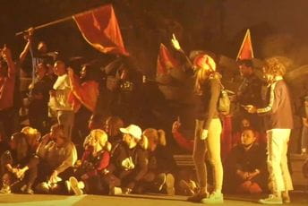 Moramo konačno da se ujedinimo Moramo konačno da se ujedinimo