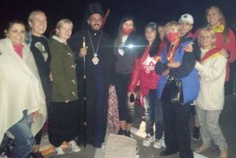 Episkop CPC Boris posjetio žene na barikadi na Belvederu Episkop CPC Boris posjetio žene na barikadi na Belvederu