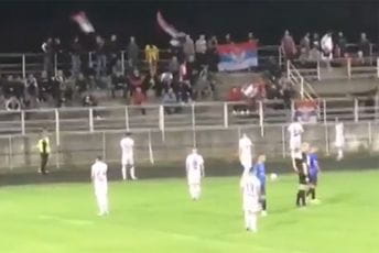 Zastavom Srbije i trobojkama dočekali fudbalere Cetinja: Meč u Bijelom Polju bio prekinut Zastavom Srbije i trobojkama dočekali fudbalere Cetinja: Meč u Bijelom Polju bio prekinut