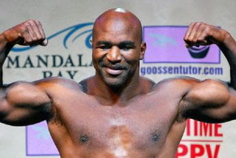 Holifild poslije 10 godina ponovo u ringu Holifild poslije 10 godina ponovo u ringu