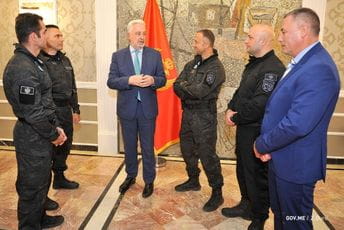 Krivokapić pripadnicima bezbjednosnog sektora: Osvjetlali ste obraz CG Krivokapić pripadnicima bezbjednosnog sektora: Osvjetlali ste obraz CG