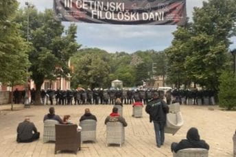 DFC: Policijsko - medijsko ustoličenje