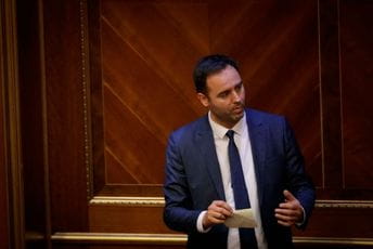 Predsjednik Skupštine Kosova: Sramni postupci Abazovića Predsjednik Skupštine Kosova: Sramni postupci Abazovića