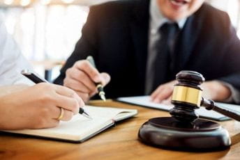 Prvi sastanak u ponedjeljak Prvi sastanak u ponedjeljak