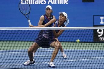 Stosur i Džang osvojile titulu u dublu Stosur i Džang osvojile titulu u dublu