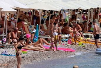 Broj turista u julu i avgustu bio 80 odsto u odnosu na rekordnu 2019. Detalji iz Budve