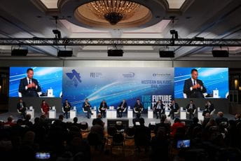 Region se odlučio za modernizaciju željeznice i ponovno uspostavljanje veza između gradova Region se odlučio za modernizaciju željeznice i ponovno uspostavljanje veza između gradova