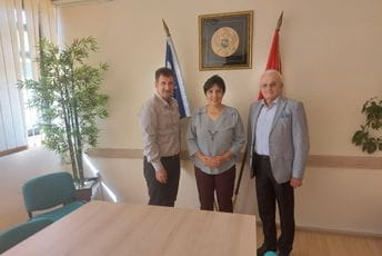 Ambasador Sjeverne Makedonije u Crnoj Gori posjetio Biotehnički fakultet UCG Ambasador Sjeverne Makedonije u Crnoj Gori posjetio Biotehnički fakultet UCG