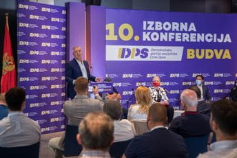 ''Kadrovskim jačanjem DPS, do snažnijeg otpora klero-nacionalizmu u Budvi'' ''Kadrovskim jačanjem DPS, do snažnijeg otpora klero-nacionalizmu u Budvi''