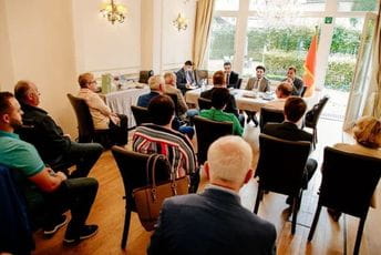 Abazović sa dijasporom u Briselu: Razmatrane mogućnosti ekonomskog uvezivanja Crne Gore i Belgije Abazović sa dijasporom u Briselu: Razmatrane mogućnosti ekonomskog uvezivanja Crne Gore i Belgije