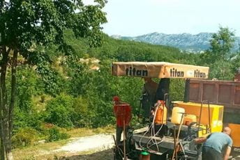 Za puteve u Katunskoj i Riječkoj nahiji 650 hiljada eura Za puteve u Katunskoj i Riječkoj nahiji 650 hiljada eura