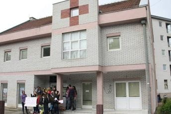 Studenti Visoke medicinske škole u Beranama strahuju da neće moći da upišu dvogodišnje master studije Studenti Visoke medicinske škole u Beranama strahuju da neće moći da upišu dvogodišnje master studije