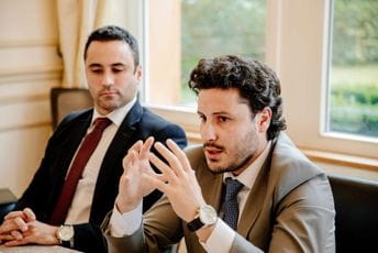 Kabinet Abazovića: Privodi se kraju Zakon o porijeklu imovine, pomoć daju i međunarodni eksperti Kabinet Abazovića: Privodi se kraju Zakon o porijeklu imovine, pomoć daju i međunarodni eksperti