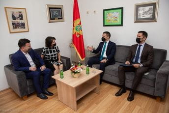 Bečić: Socijalna rješenja jedan od načina kojim se želi pokazati koliko se uvažava doprinos obrazovnog sistema Bečić: Socijalna rješenja jedan od načina kojim se želi pokazati koliko se uvažava doprinos obrazovnog sistema