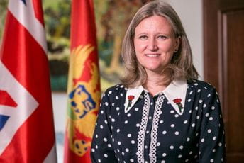 Medoks: Odvojiti religiju od države Medoks: Odvojiti religiju od države