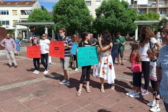 Protest u Podgorici: Rijeke i šume su naša budućnost Protest u Podgorici: Rijeke i šume su naša budućnost