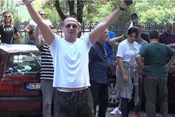 Zbog prijetnji Abazoviću Vasiljeviću određen pritvor do 30 dana Zbog prijetnji Abazoviću Vasiljeviću određen pritvor do 30 dana