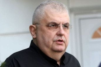 Čanak: Ako se Crna Gora ili BiH desekularizuju, gotovo je Čanak: Ako se Crna Gora ili BiH desekularizuju, gotovo je