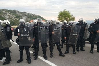 Otvorite prozore da vidite istinu Otvorite prozore da vidite istinu