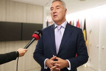 Upoznao sam ih o buđenju retrogradnih političkih ideja, razumjeli upozorenja Upoznao sam ih o buđenju retrogradnih političkih ideja, razumjeli upozorenja