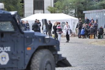 Kurti: Eskalacija interesuje samo Vučića, uklonimo privremene oznake obje strane Kurti: Eskalacija interesuje samo Vučića, uklonimo privremene oznake obje strane