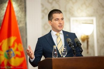 Bečić: Uz sve izazove i opstrukcije, Skupština Crne Gore u minulih godinu postigla najbolje moguće rezultate Bečić: Uz sve izazove i opstrukcije, Skupština Crne Gore u minulih godinu postigla najbolje moguće rezultate