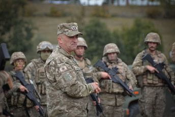 Đurović: Ponosan sam što Vojska Crne Gore ima tako hrabre i profesionalne pripadnike Đurović: Ponosan sam što Vojska Crne Gore ima tako hrabre i profesionalne pripadnike