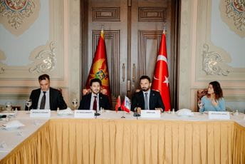 Abazović: Crna Gora ogroman potencijal za ulaganje Abazović: Crna Gora ogroman potencijal za ulaganje