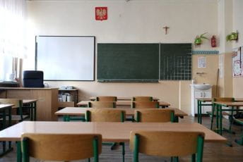 Izrael: Nevakcinisani prosvjetni radnici neće moći da drže nastavu Izrael: Nevakcinisani prosvjetni radnici neće moći da drže nastavu