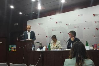 O pucanju na policiju možda neki drugi put Sjednica Savjeta