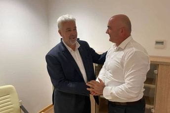 Vanredni sastank Vladimira Jokovića i Zdravka Krivokapića Vanredni sastank Vladimira Jokovića i Zdravka Krivokapića