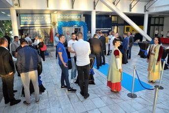 Budućnost na staroj adresi Sa svečanog koktela