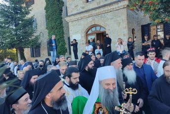 Porfirije: Stolica mitropolita crnogorsko-primorskih će do svršetka svijeta biti u Cetinjskom manastiru Porfirije: Stolica mitropolita crnogorsko-primorskih će do svršetka svijeta biti u Cetinjskom manastiru