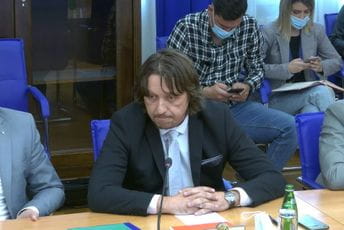 Sekulović: Nije mi stalo hoću li i dalje biti ministar, savjest mi je čista i mogu svakog da pogledam u oči Sekulović: Nije mi stalo hoću li i dalje biti ministar, savjest mi je čista i mogu svakog da pogledam u oči