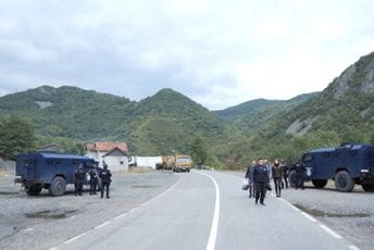 Srpska lista odbila ponudu da kosovske specijalce zamijeni KFOR Srpska lista odbila ponudu da kosovske specijalce zamijeni KFOR