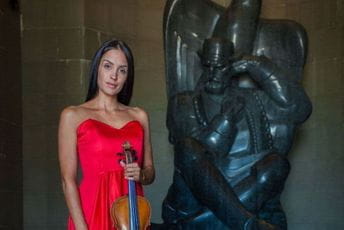 Magistarka violine Dina Kukalj dala podršku URI Magistarka violine Dina Kukalj dala podršku URI