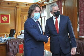 Četiri drona visoke tehnologije za nadzor crnogorske granice Četiri drona visoke tehnologije za nadzor crnogorske granice