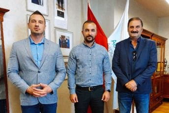 Smanjiti aerozagađenje i ozeleniti aerodromske površine Smanjiti aerozagađenje i ozeleniti aerodromske površine