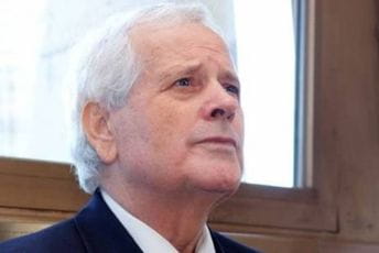 Interpol raspisao crvenu potjernicu za Fikretom Abdićem Interpol raspisao crvenu potjernicu za Fikretom Abdićem