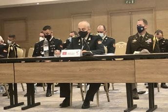 Đurović: Neophodno kontinuirano raditi na opremanju i modernizaciji oružanih snaga Đurović: Neophodno kontinuirano raditi na opremanju i modernizaciji oružanih snaga