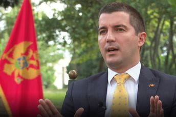 Bečić: Protiv smo manjinske Vlade, to bi bilo prekrajanje volje građana Bečić: Protiv smo manjinske Vlade, to bi bilo prekrajanje volje građana