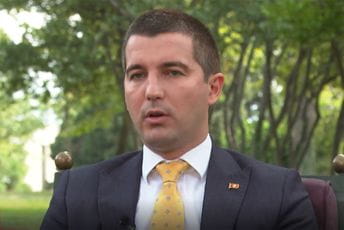 Bečić: Snaga vojske ne ogleda isključivo u njenoj veličini, već u nepokolebljivoj težnji za uzvišenim ljudskim vrijednostima Bečić: Snaga vojske ne ogleda isključivo u njenoj veličini, već u nepokolebljivoj težnji za uzvišenim ljudskim vrijednostima