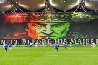 Koreografija navijača Legije pred Lester: Kleknite pred njegovim Veličanstvom Koreografija navijača Legije pred Lester: Kleknite pred njegovim Veličanstvom