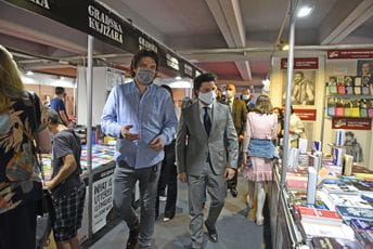 Abazović: Ulaganje u kulturu je dugoročna investicija za Crnu Goru Abazović: Ulaganje u kulturu je dugoročna investicija za Crnu Goru