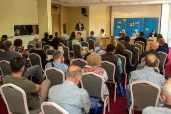 GI „21. maj”: Ohrabriti društveni aktivizam, kritiku vlasti dopuniti konkretnim alternativama GI „21. maj”: Ohrabriti društveni aktivizam, kritiku vlasti dopuniti konkretnim alternativama